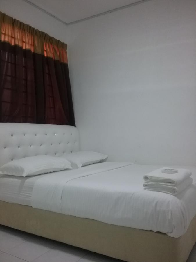 Anjung Homestay Sepang Esterno foto